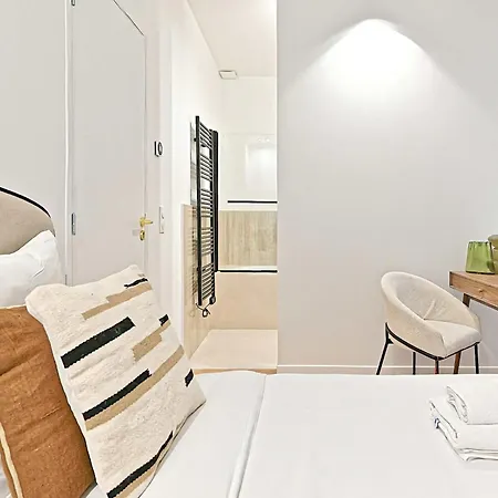 New Flat With Ac Porte Maillot Arc De Triomphe