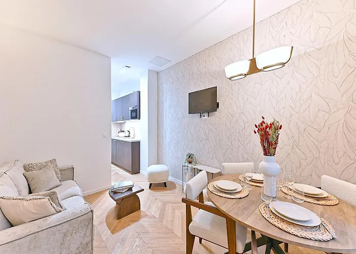 New Flat With Ac Porte Maillot Arc De Triomphe アパート *