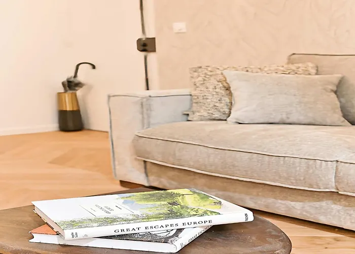 アパート New Flat With Ac Porte Maillot Arc De Triomphe パリ