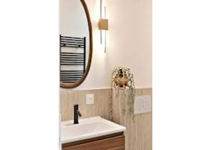 アパート New Flat With Ac Porte Maillot Arc De Triomphe パリ